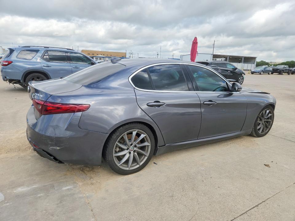 2017 Alfa romeo Giulia VIN ZARFAEBN5H7556407 COPART salvage auction — FRONT END, Tx - Salvage Vehicle Title, sold $175 on 2026-07-30 (photo 3)