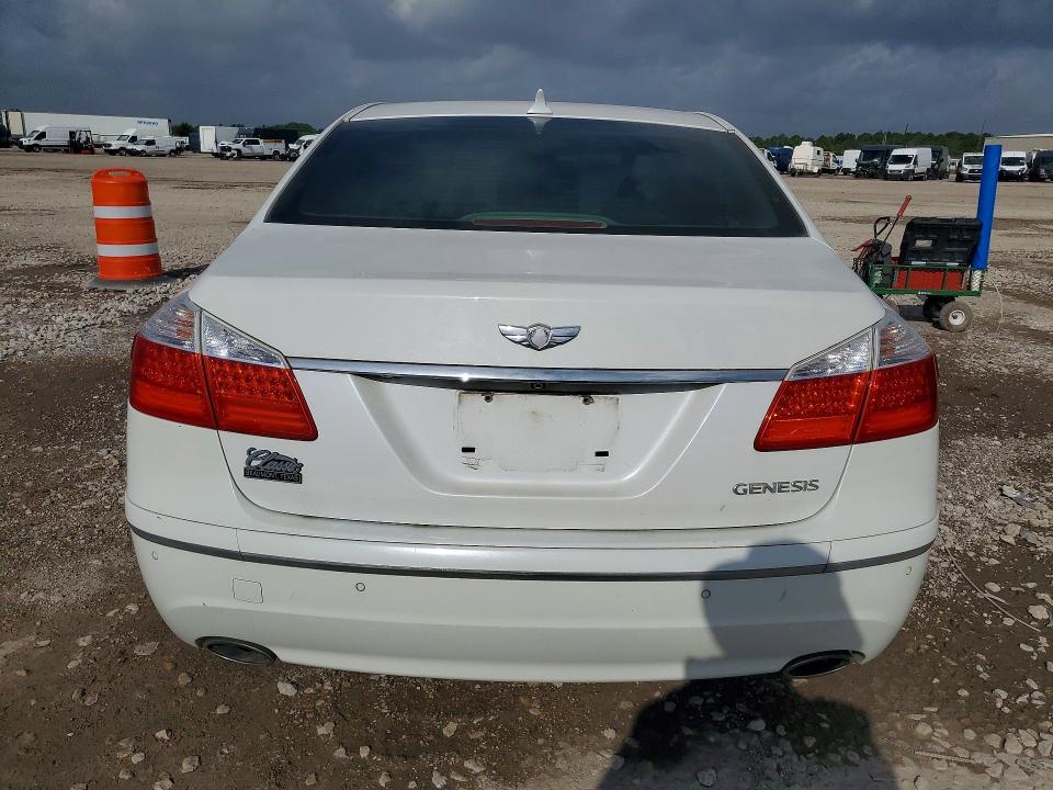 2009 Hyundai Genesis VIN KMHGC46E79U034924 COPART salvage auction — FRONT END, Tx - Salvage Vehicle Title, sold $1,550 on 2026-07-20 (photo 6)