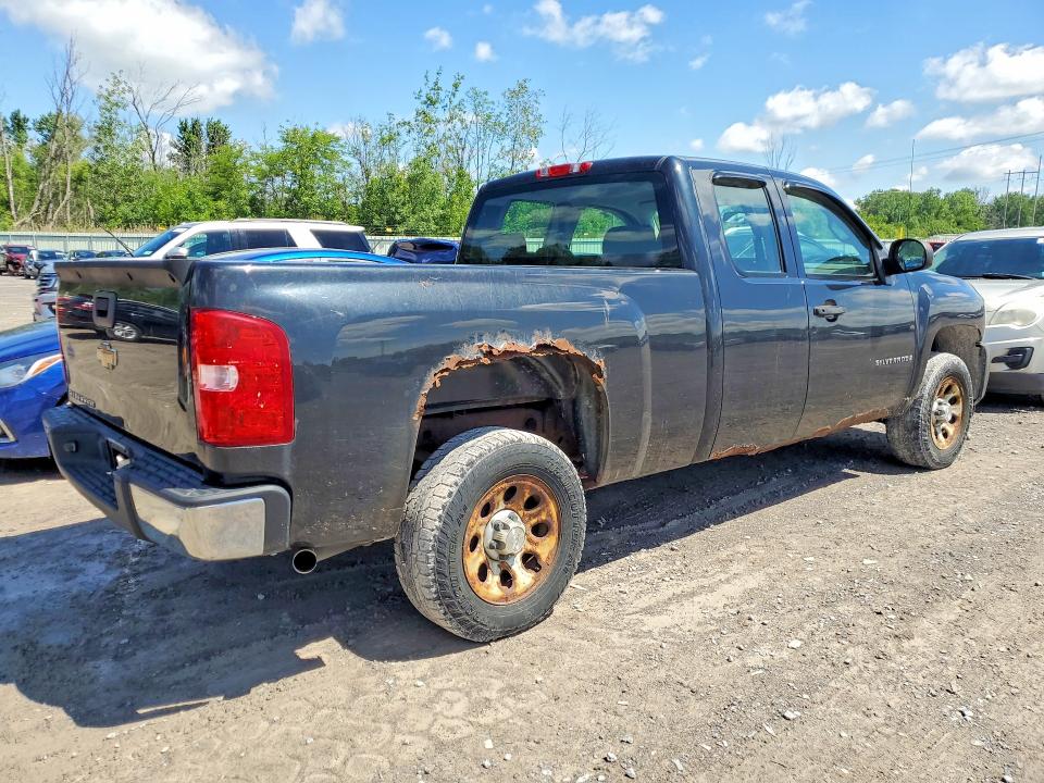 2009 Chevrolet Silverado 1500 VIN 1GCEC19X89Z140180 COPART salvage auction — NORMAL WEAR, NY - CERTIFICATE OF TITLE, sold $425 on 2026-07-06 (photo 3)