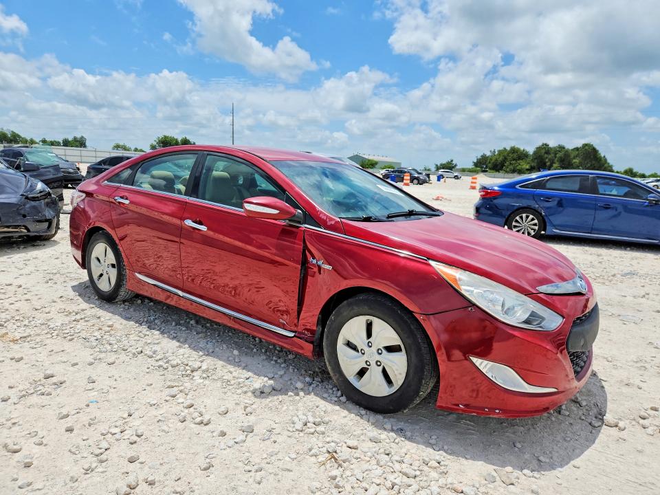 2013 Hyundai Sonata VIN KMHEC4A4XDA066850 COPART salvage auction — MECHANICAL, Ut - Certificate Of Title (P), sold $1,350 on 2026-07-09 (photo 4)