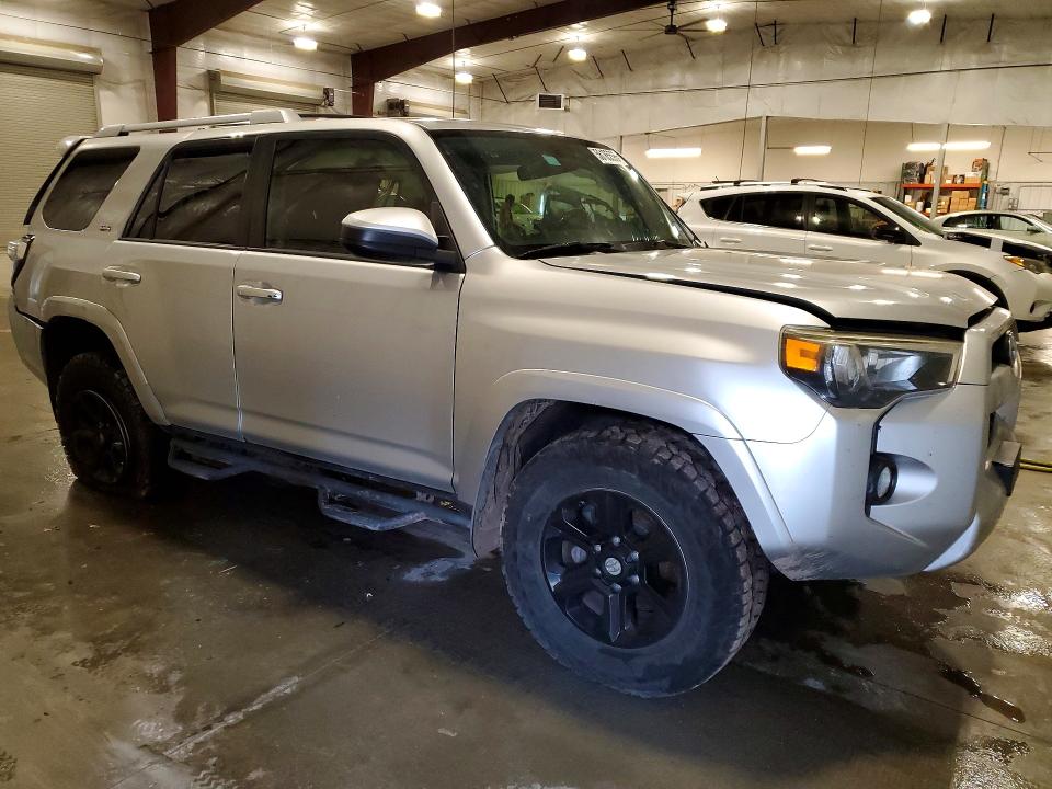 2016 Toyota 4runner VIN JTEZU5JR4G5130605 COPART salvage auction — SIDE, Mn - Cert Of Title-Salvage, sold $4,200 on 2026-07-20 (photo 4)