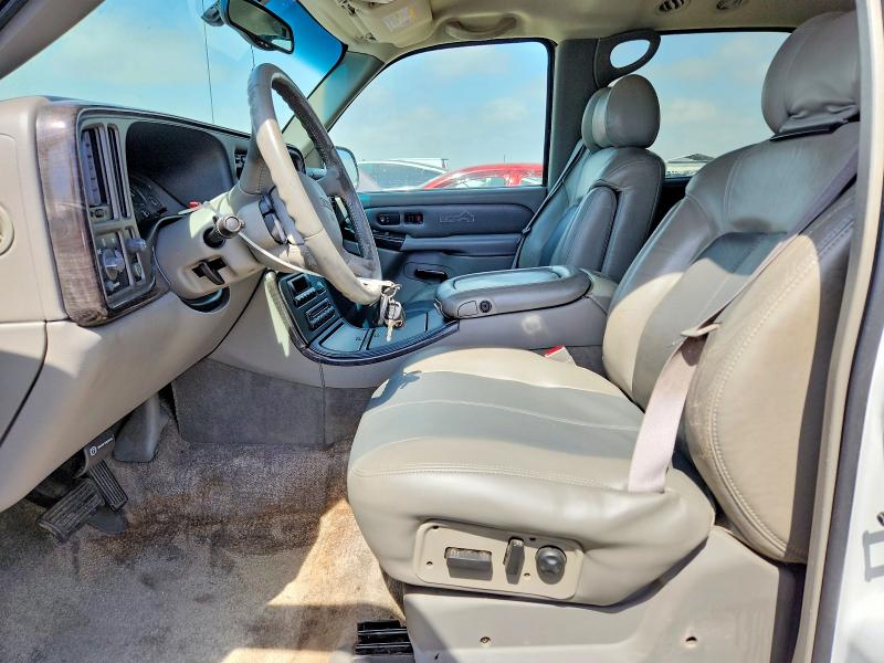 2002 Gmc Denali VIN 1GKFK66U92J253756 COPART salvage auction — REAR END, Ca - Dis/Dlr/Exp Only Clean Title (P), sold $325 on 2026-07-02 (photo 7)