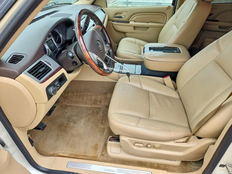 2014 Cadillac Escalade VIN 1GYS4JEF3ER112059 COPART salvage auction — FRONT END, Il - Salvage Certificate, sold $2,050 on 2026-08-03 (photo 7)