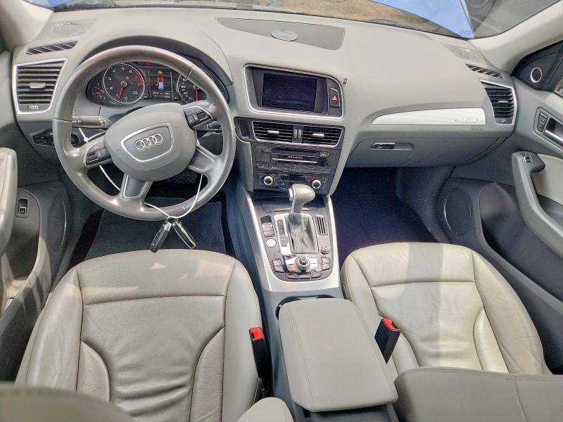 2013 Audi Q5 VIN WA1VFCFP3DA090796 COPART salvage auction — WATER/FLOOD, Qc - Irrecuperable, sold $550 on 2026-07-28 (photo 8)