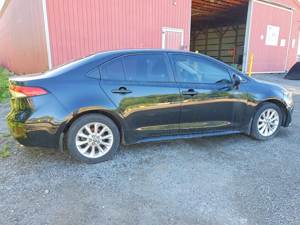 2022 Toyota Corolla VIN 5YFBPMBE9NP289414 COPART salvage auction — NORMAL WEAR, ON - PERMIT NO BRAND - UNFIT (P), sold $14,600 on 2026-07-22 (photo 3)