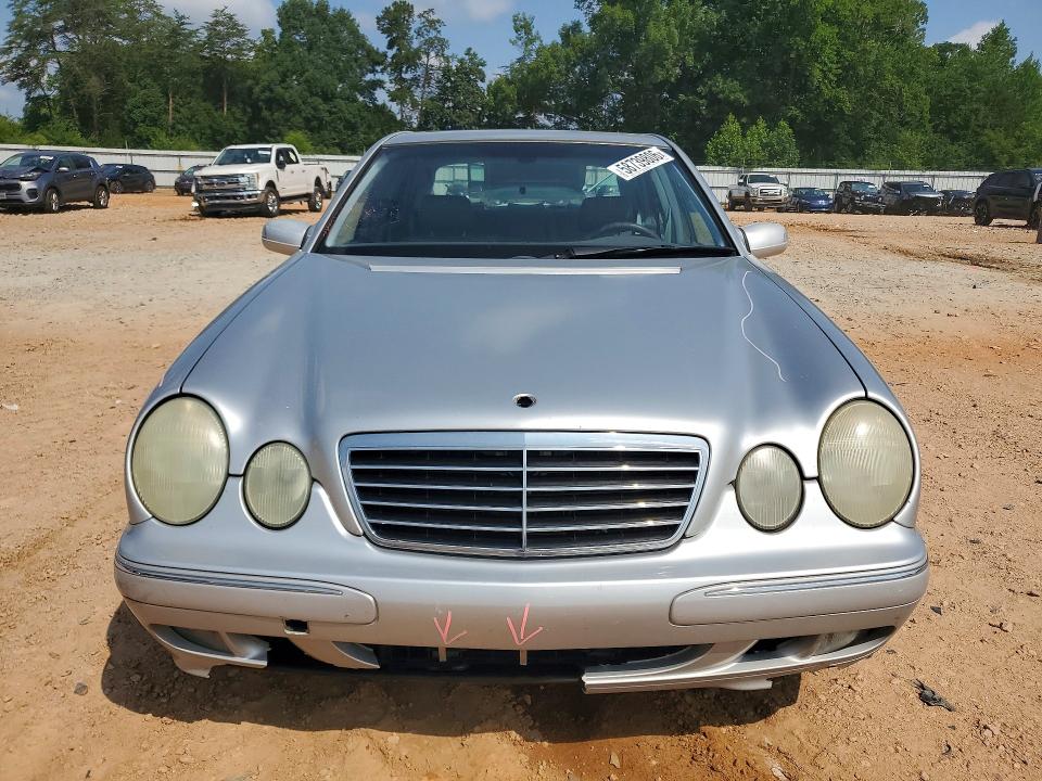 2000 Mercedes-benz E-klasse VIN WDBJF70JXYA985643 COPART salvage auction — REAR END, NC - SALVAGE CERTIFICATE OF TITLE, sold $225 on 2026-07-27 (photo 5)