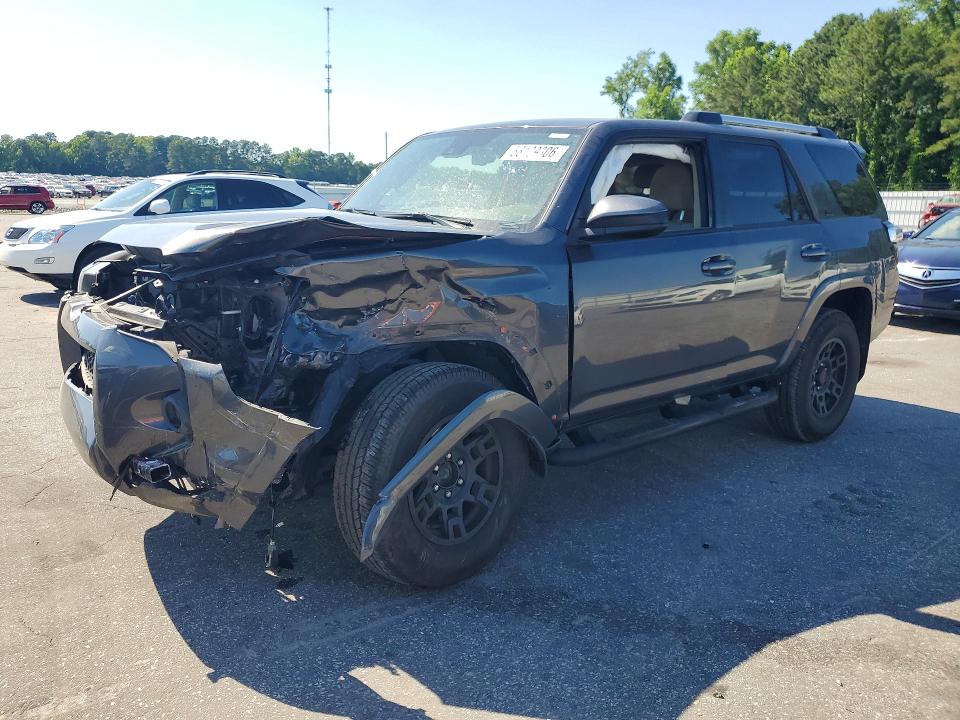 2022 Toyota 4runner VIN JTEMU5JR1N6050048 COPART salvage auction — FRONT END, Nc - Salvage Certificate Of Title, sold $11,100 on 2026-07-16 (photo 1)