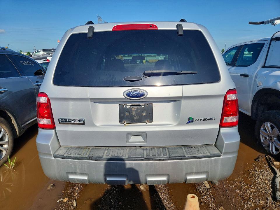2011 Ford Escape hybrid VIN 1FMCU4K37BKC65792 COPART salvage auction — MINOR DENT/SCRATCHES, IL - CERTIFICATE OF TITLE, sold $250 on 2026-07-09 (photo 6)