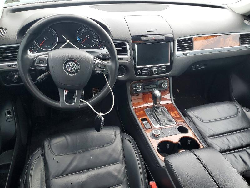 2012 Volkswagen Touareg VIN WVGFF9BP2CD002994 COPART salvage auction — REAR END, Va - Cert Of Title - Salvage, sold $925 on 2026-07-06 (photo 8)