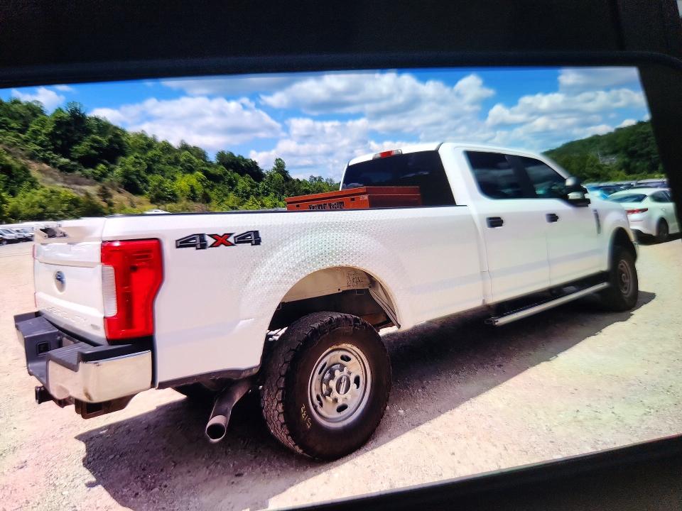 2017 Ford F-250 super duty VIN 1FT7W2B63HEC52236 COPART salvage auction — MECHANICAL, WV - CERTIFICATE OF TITLE, sold $2,800 on 2026-07-09 (photo 3)