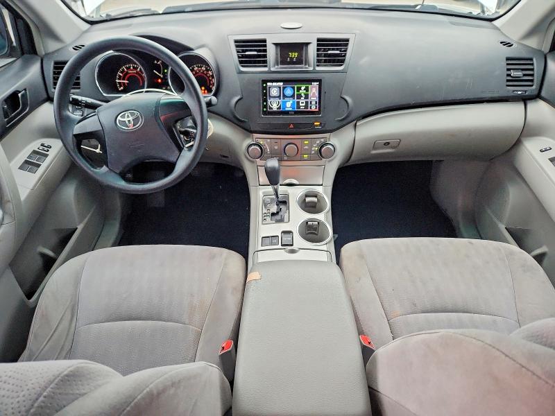 2011 Toyota Highlander VIN 5TDZA3EH6BS007796 COPART salvage auction — SIDE, TX - SALVAGE VEHICLE TITLE, sold $4,300 on 2026-07-23 (photo 8)
