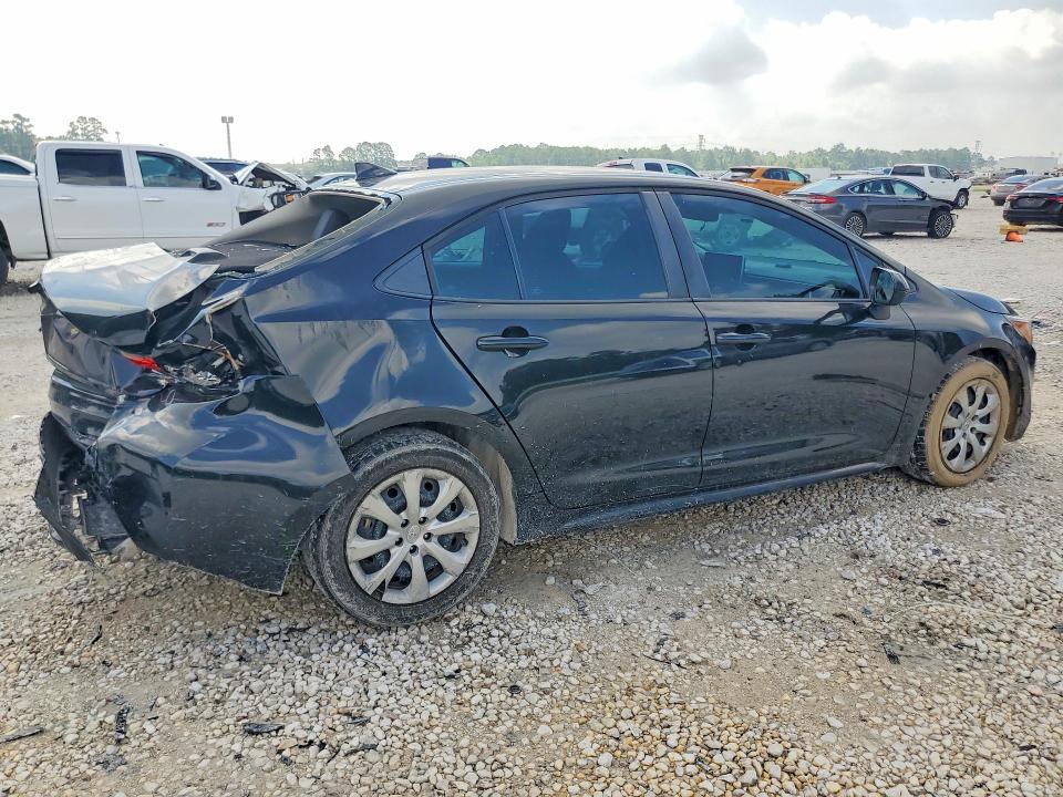 2021 Toyota Corolla VIN 5YFEPMAEXMP174544 COPART salvage auction — REAR END, Tx - Salvage Vehicle Title, sold $3,500 on 2026-07-24 (photo 3)