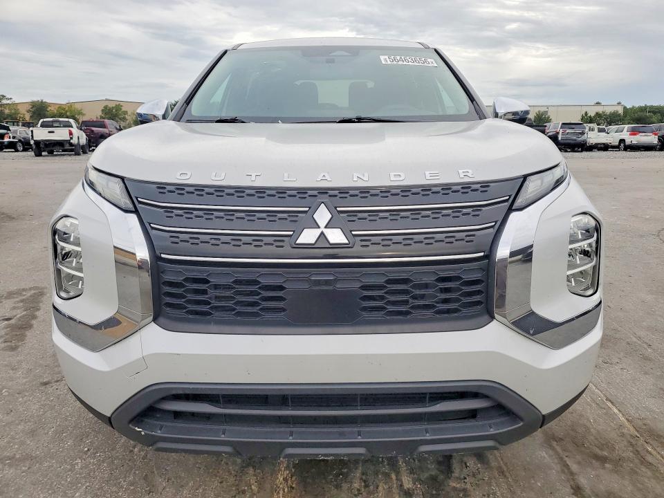 2022 Mitsubishi Outlander VIN JA4J3TA82NZ065852 COPART salvage auction — SIDE, Fl - Certificate Of Title (P), sold $8,800 on 2026-07-30 (photo 5)