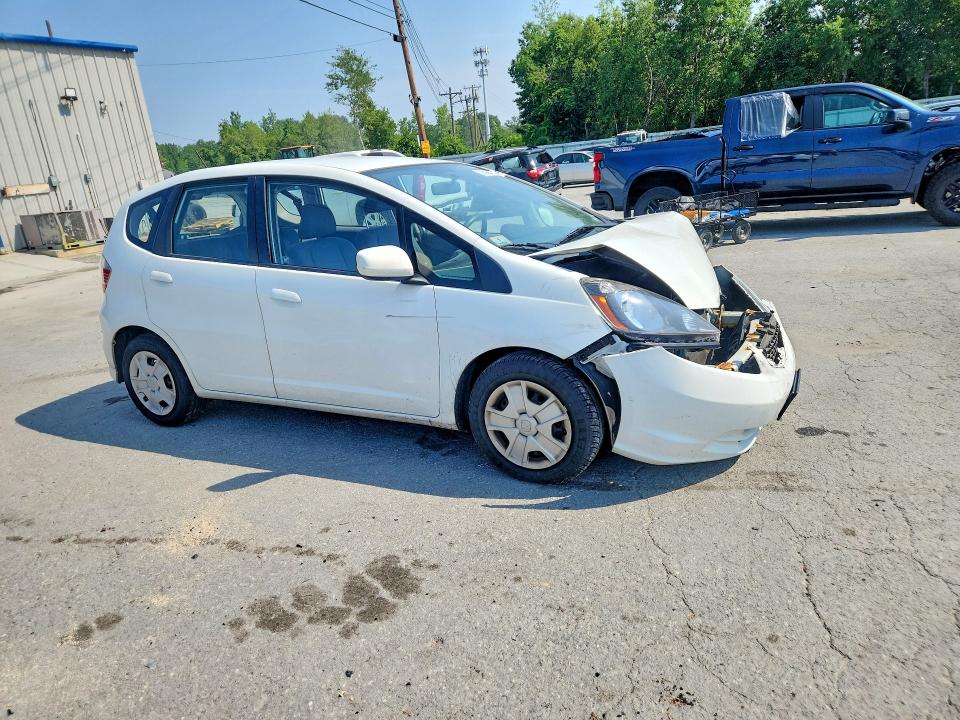 2013 Honda VIN JHMGE8H3XDC067155 COPART salvage auction — FRONT END, Ma - Cert Of Title-Reconstrctd Coll, sold $500 on 2026-07-10 (photo 4)