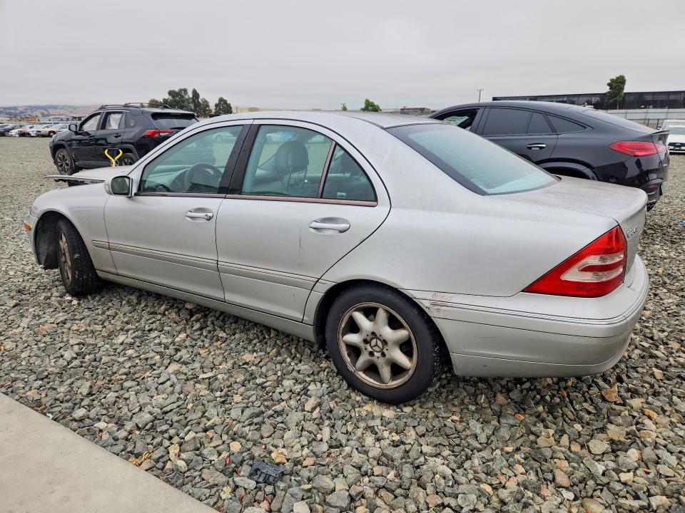2004 Mercedes-benz C-klasse VIN WDBRF61J44A576463 COPART salvage auction — FRONT END, Ca - Salvage Certificate, sold $100 on 2026-07-09 (photo 2)