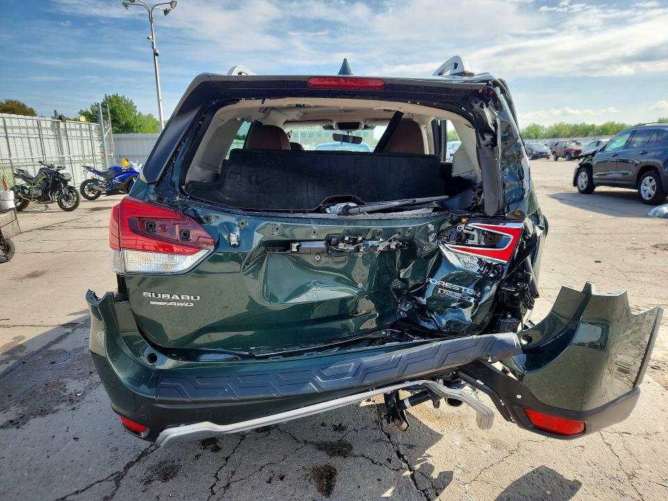 2023 Subaru VIN JF2SKARC9PH523200 COPART salvage auction — SIDE, Co - Salvage Title, sold $3,200 on 2026-07-29 (photo 6)