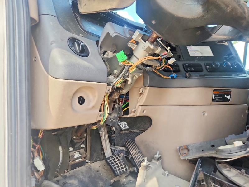 2015 Freightliner Cascadia VIN 3AKBGBDV6FSGG8488 COPART salvage auction — DAMAGE HISTORY, NE - CERTIFICATE OF TITLE (P), sold $5,300 on 2026-08-21 (photo 9)