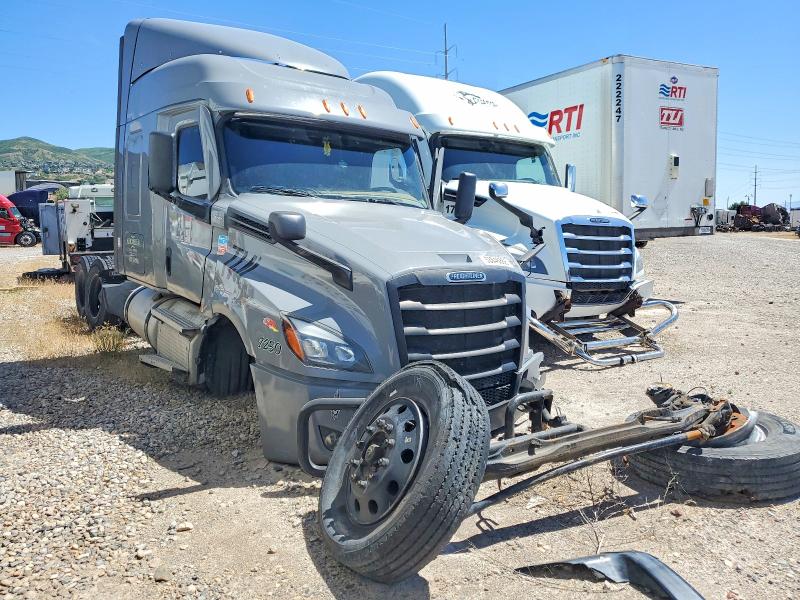 2021 Freightliner Cascadia 126 VIN 3AKJHHDV8MSNA0406 COPART salvage auction — FRONT END, UT - SALVAGE CERTIFICATE, sold $4,350 on 2026-07-19 (photo 1)