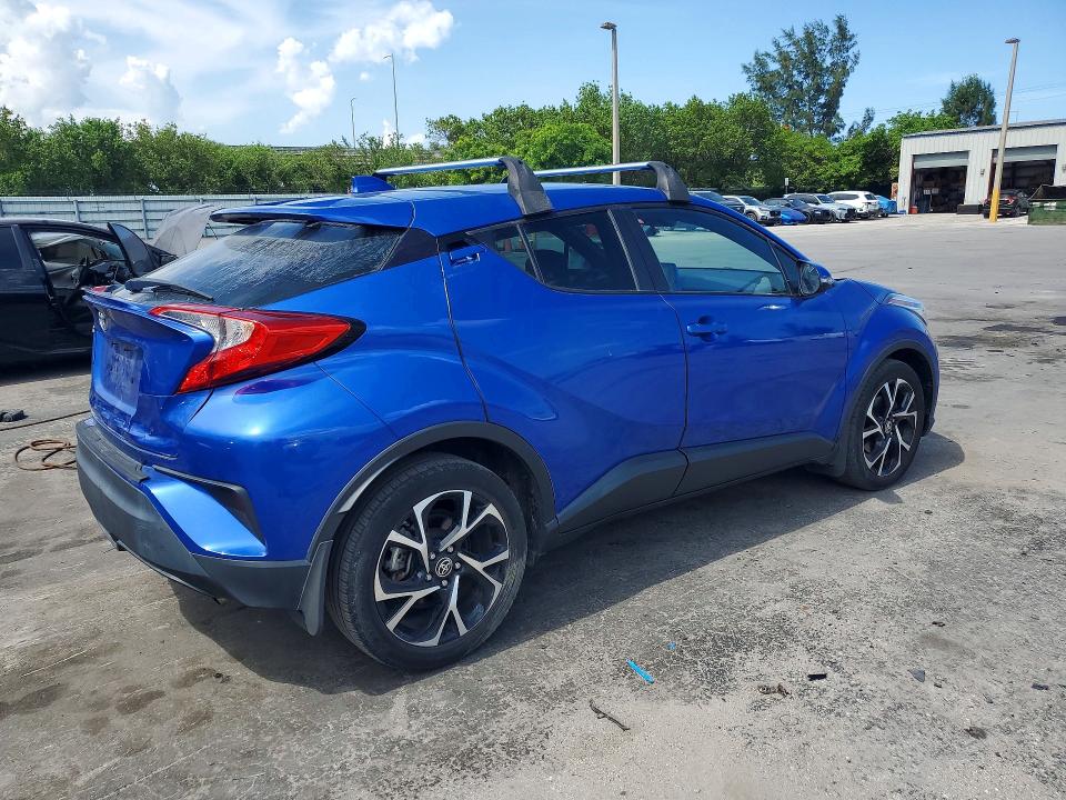 2022 Toyota C-hr VIN NMTKHMBX0NR142189 COPART salvage auction — MINOR DENT/SCRATCHES, Salvage Title, sold $11,400 on 2026-07-27 (photo 3)