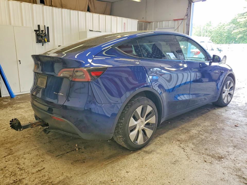 2021 Tesla Model y VIN 5YJYGDEE3MF255985 COPART salvage auction — SIDE, Me - Cert Of Title-Salvage Collisio, sold $6,500 on 2026-07-09 (photo 3)
