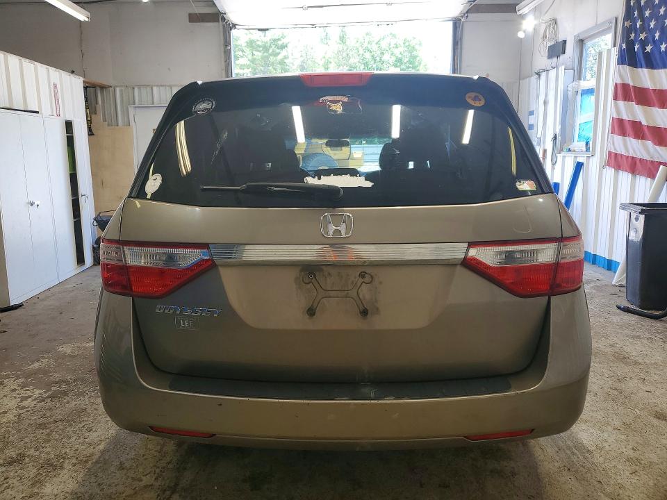 2012 Honda Odyssey VIN 5FNRL5H26CB144949 COPART salvage auction — MINOR DENT/SCRATCHES, Me - Certificate Of Title, sold $400 on 2026-07-02 (photo 6)