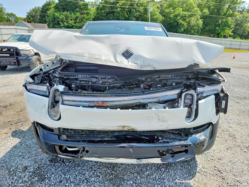2025 Rivian R1s VIN 7PDSGBBAXSN052336 COPART salvage auction — FRONT END, Salvage Title, sold $20,400 on 2026-08-19 (photo 5)