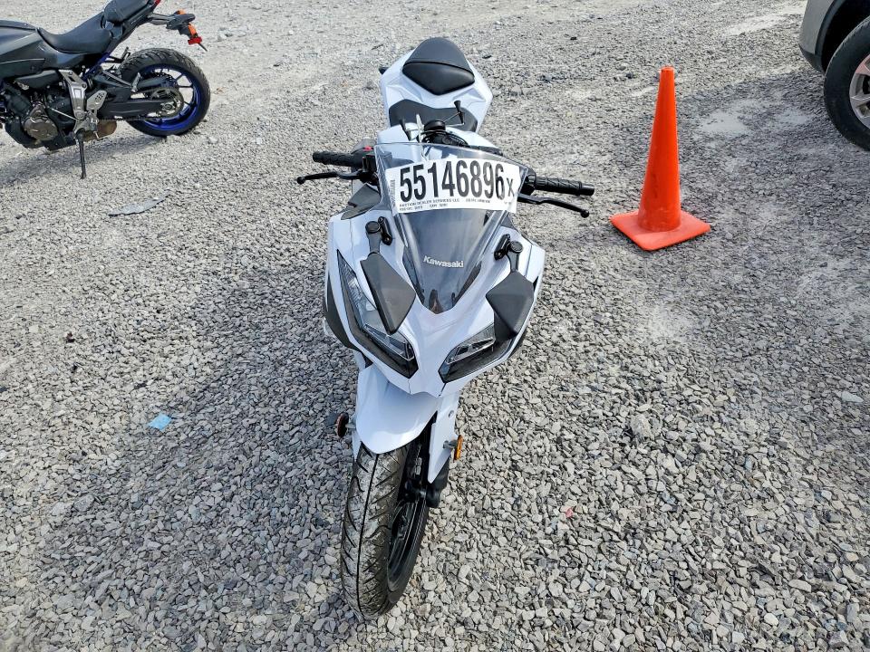 2013 Kawasaki Ex VIN JKAEX8A1XDDA01367 COPART salvage auction — MINOR DENT/SCRATCHES, Oh - Certificate Of Title, sold $2,000 on 2026-07-10 (photo 2)