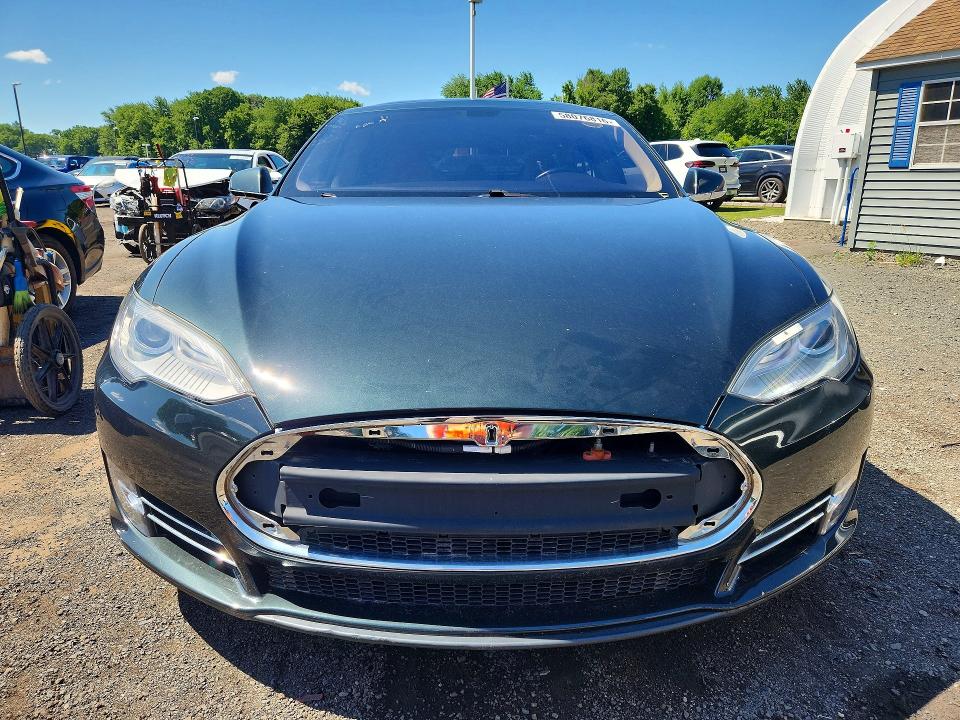 2013 Tesla Model s VIN 5YJSA1DN5DFP09094 COPART salvage auction — MINOR DENT/SCRATCHES, Ma - Certificate Of Title, sold $5,900 on 2026-07-30 (photo 5)