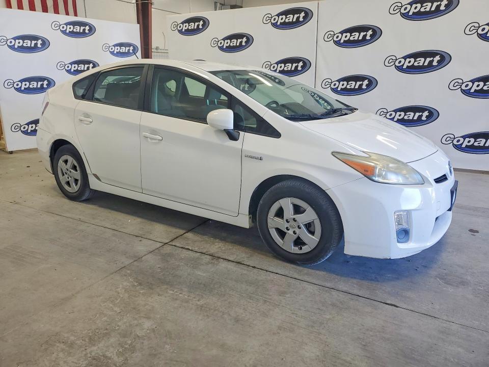 2011 Toyota Prius VIN JTDKN3DU9B1368215 COPART salvage auction — NORMAL WEAR, NC - DEALER ONLY CLEAN TITLE, sold $2,300 on 2026-07-14 (photo 4)