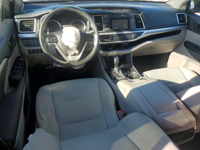 2017 Toyota VIN 5TDZZRFH5HS211184 COPART salvage auction — FRONT END, Salvage Title, sold $275 on 2026-07-29 (photo 8)