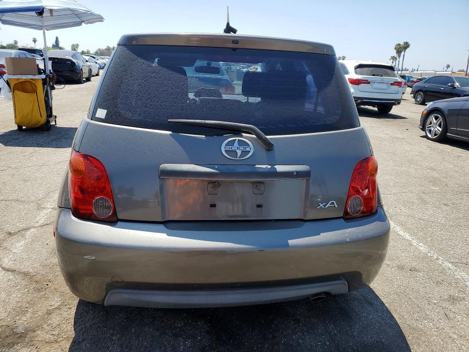 2005 Scion Xa VIN JTKKT624550091558 COPART salvage auction — FRONT END, CA - DIS/DLR/EXP APP FOR DUP CLEAN, sold $400 on 2026-07-24 (photo 6)