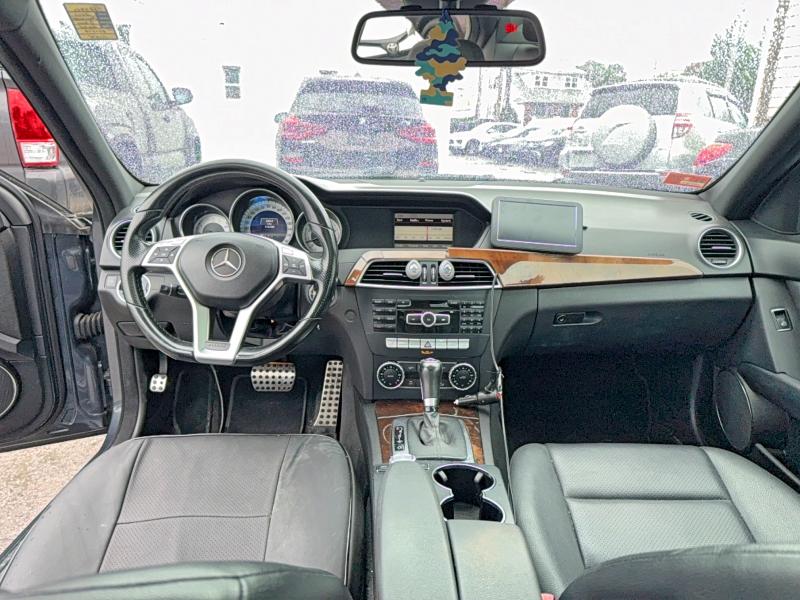 2013 Mercedes-benz VIN WDDGF8AB0DA831516 COPART salvage auction — NORMAL WEAR, Ri - Certificate Of Title (P), sold $2,050 on 2026-07-04 (photo 9)