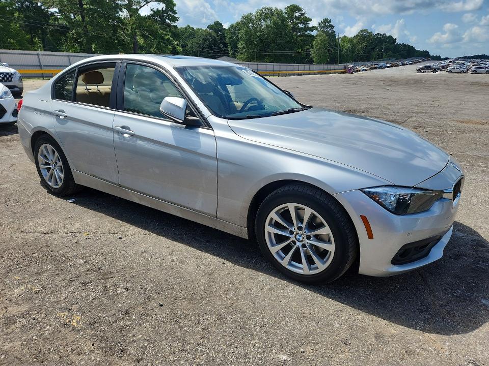2016 BMW 3er VIN WBA8E1G52GNT34021 COPART salvage auction — WATER/FLOOD, Al - Cert Of Title-Flood Salvage, sold $400 on 2026-08-17 (photo 4)