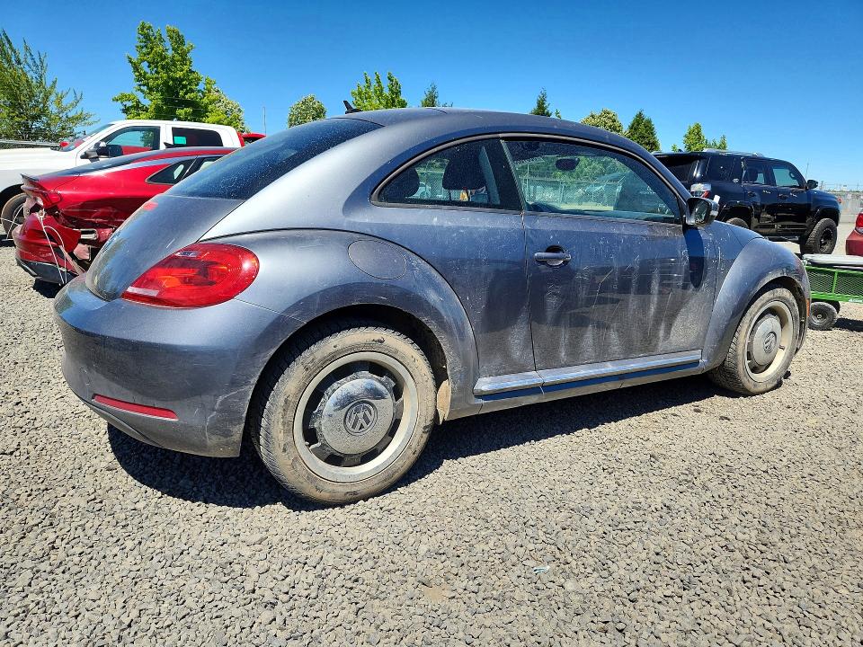 2012 Volkswagen Beetle VIN 3VWJP7AT5CM614980 COPART salvage auction — MINOR DENT/SCRATCHES, Or - Salvage Title Certificate, sold $2,100 on 2026-08-04 (photo 3)
