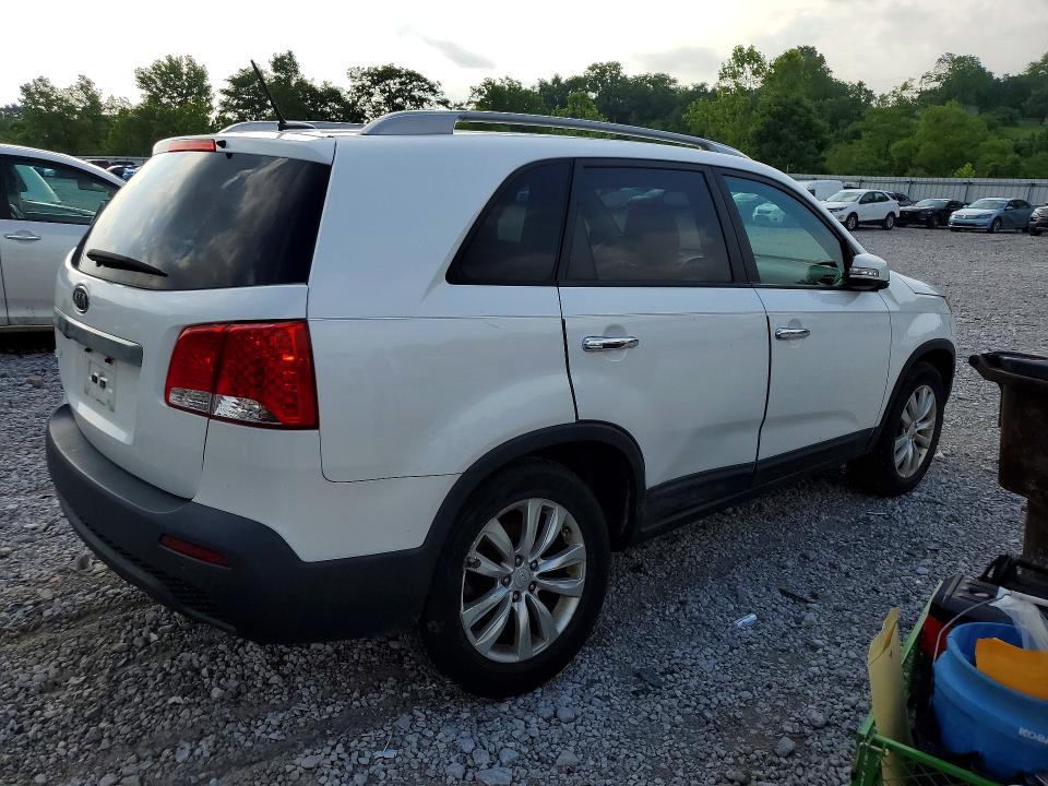 2011 Kia Sorento VIN 5XYKT4A26BG123984 COPART salvage auction — SIDE, Ky - Cert Of Title-Salvage, sold $275 on 2026-07-24 (photo 3)