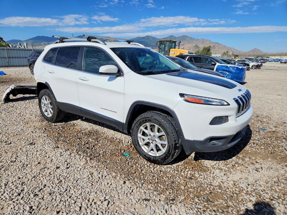 2016 Jeep VIN 1C4PJMCS8GW269130 COPART salvage auction — REAR END, Ut - Salvage Certificate, sold $2,000 on 2026-07-31 (photo 4)