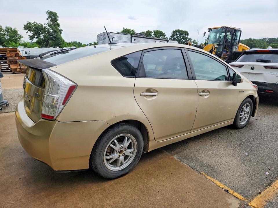 2010 Toyota Prius v VIN JTDKN3DU3A0193402 COPART salvage auction — REAR END, Mo - Certificate Of Title, sold $1,700 on 2026-07-29 (photo 3)