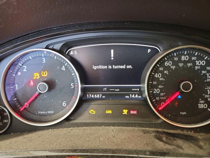 2012 Volkswagen Touareg VIN WVGEK9BPXCD010395 COPART salvage auction — FRONT END, Mn - Cert Of Title-Prior Salvage, sold $675 on 2026-07-09 (photo 9)