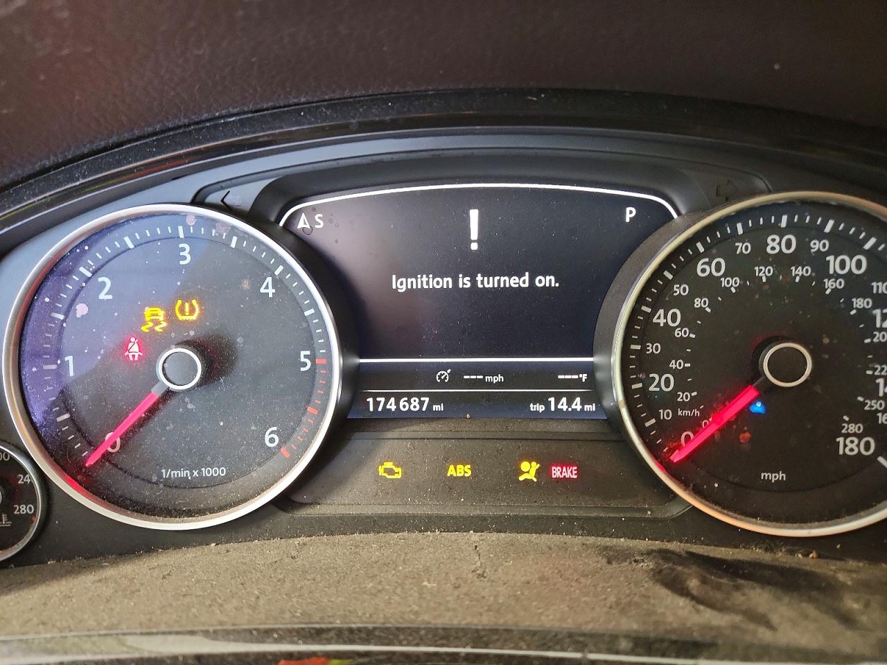 2012 Volkswagen Touareg VIN WVGEK9BPXCD010395 COPART salvage auction — Front End, MN - CERT OF TITLE-PRIOR SALVAGE, sold $900 on 2026-07-02 (photo 9)