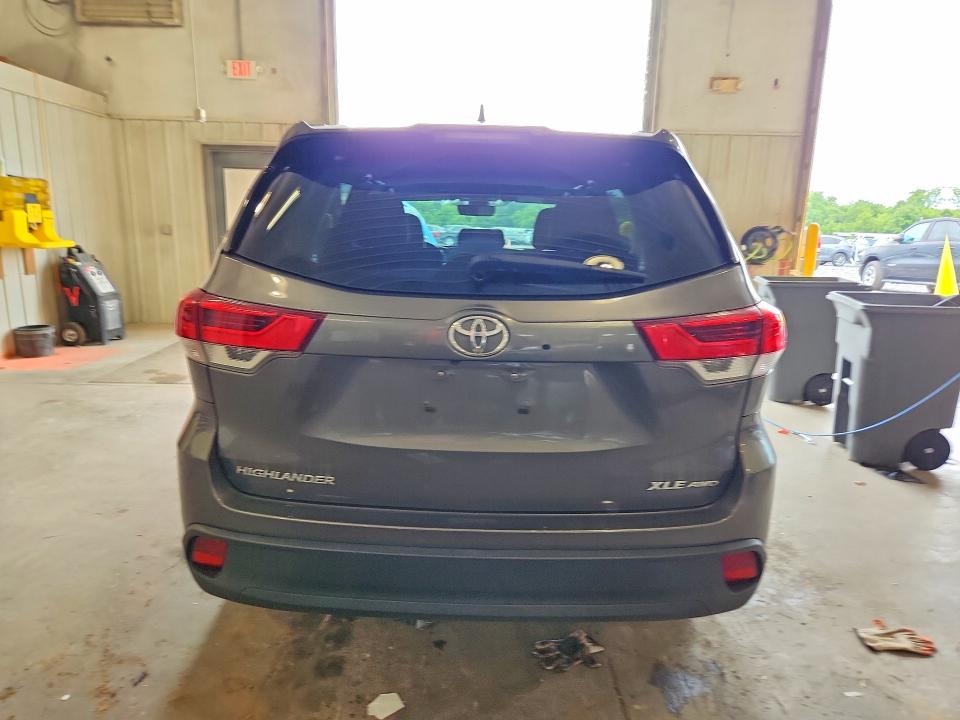 2018 Toyota VIN 5TDJZRFHXJS858148 COPART salvage auction — FRONT END, MO - SALVAGE CERTIFICATE OF TITLE, sold $8,800 on 2026-07-28 (photo 6)