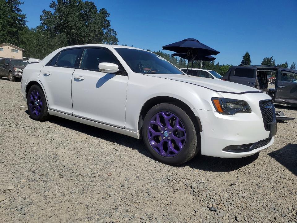 2016 Chrysler 300 VIN 2C3CCAGG9GH235696 COPART salvage auction — SIDE, Wa - Affidavit In Lieu Of Title, sold $1,350 on 2026-07-02 (photo 4)