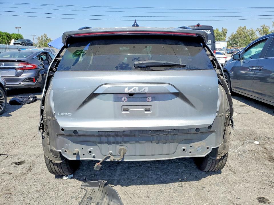 2023 Kia Niro VIN KNDCR3L16P5028343 COPART salvage auction — REAR END, Ca - Salvage Certificate, sold $9,600 on 2026-07-02 (photo 6)