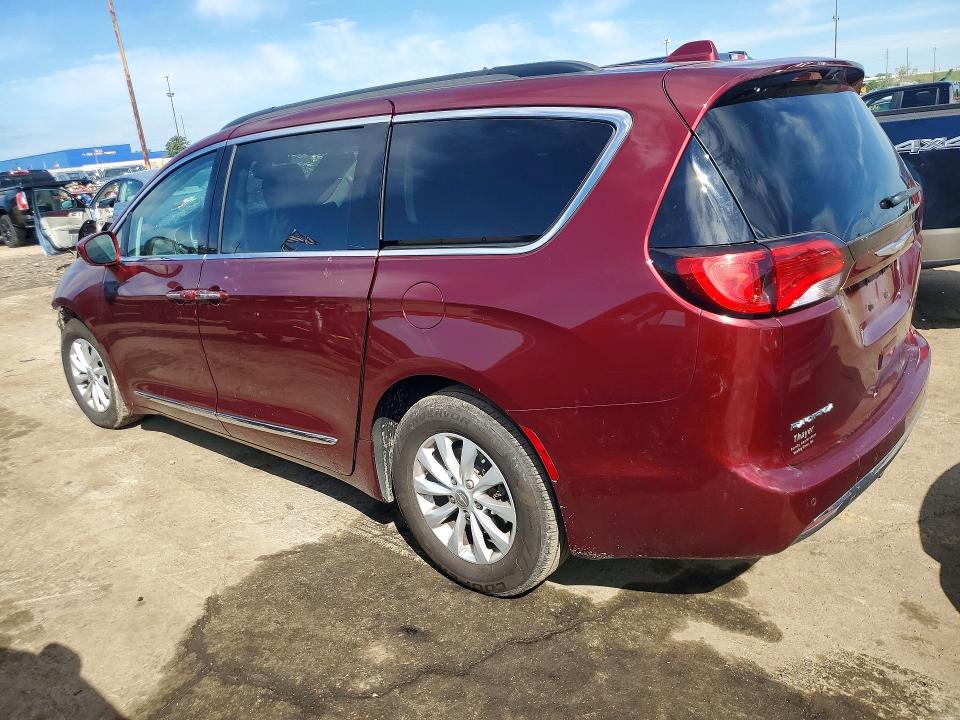 2017 Chrysler Pacifica VIN 2C4RC1BG0HR623070 COPART salvage auction — Burn Engine, St - Salvage Title, sold $525 on 2026-07-28 (photo 2)