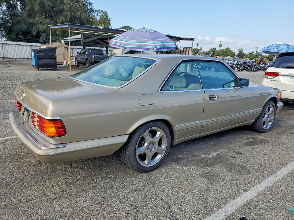1991 Mercedes-benz 560 VIN WDBCA45E0MA594478 COPART salvage auction — MINOR DENT/SCRATCHES, CA - DIS/DLR/EXP ONLY CLEAN TITLE, sold $2,400 on 2026-07-24 (photo 3)