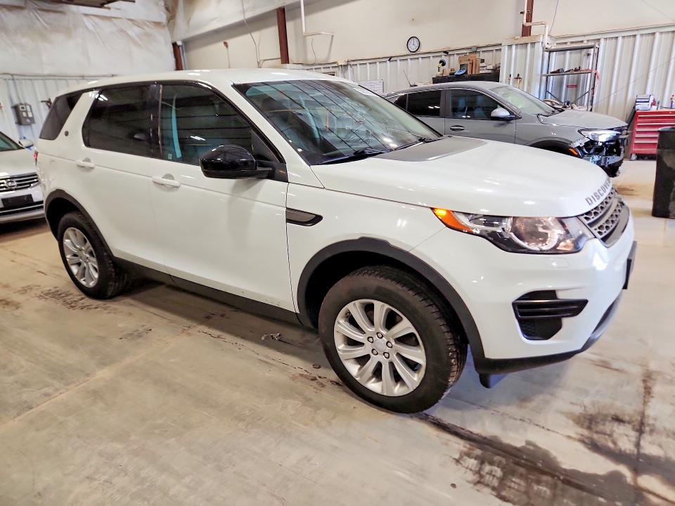 2016 Land rover Discovery VIN SALCP2BG7GH574579 COPART salvage auction — NORMAL WEAR, Wi - Certificate Of Title, sold $2,300 on 2026-07-11 (photo 4)