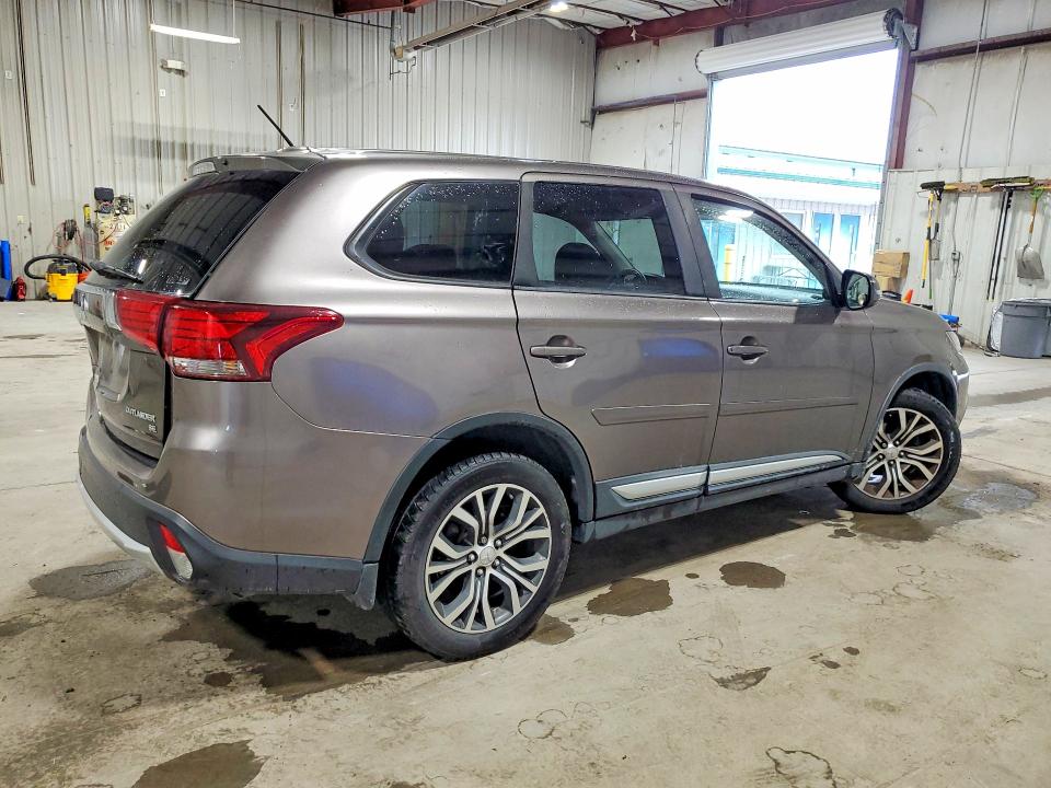 2016 Mitsubishi VIN JA4AZ3A34GZ062652 COPART salvage auction — REAR END, Tx - Salvage Vehicle Title, sold $2,800 on 2026-07-22 (photo 3)