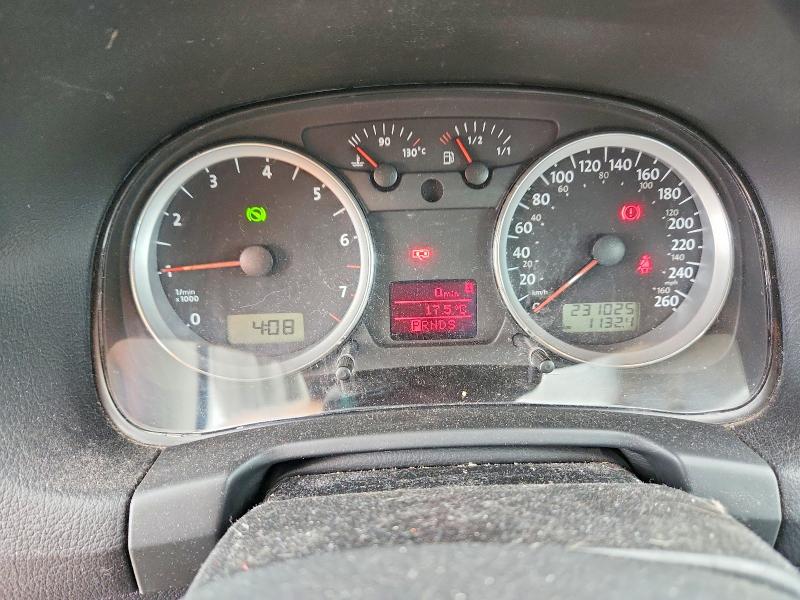 2009 Volkswagen Golf VIN 9BWEL41J594019859 COPART salvage auction — MINOR DENT/SCRATCHES, ON - PERMIT NO BRAND - UNFIT, sold $300 on 2026-07-08 (photo 9)