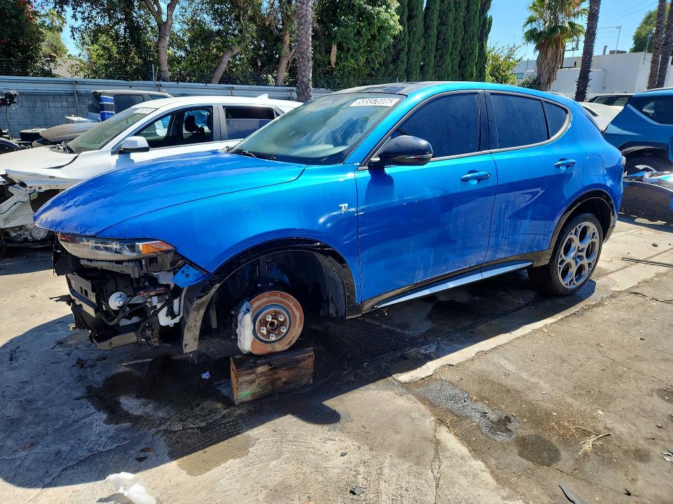 2024 Alfa romeo Tonale VIN ZASPATCW9R3044897 COPART salvage auction — UNDERCARRIAGE, CA - CERTIFICATE OF TITLE, sold $4,750 on 2026-07-28 (photo 1)