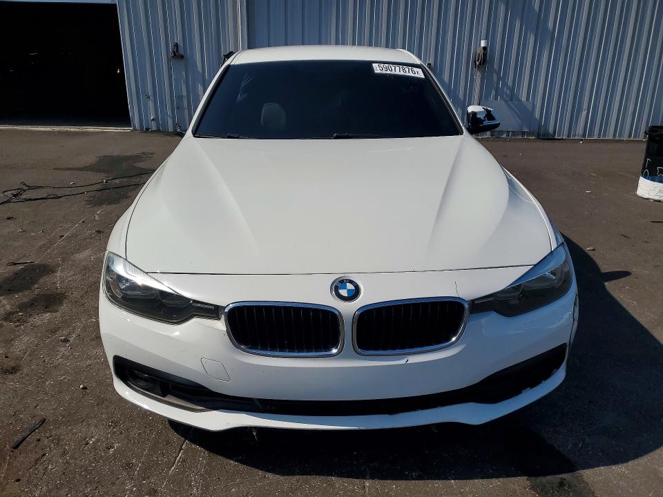 2016 BMW 3er VIN WBA8A9C50GK617468 COPART salvage auction — SIDE, Fl - Cert Of Title Slvg Rebuildable, sold $1,000 on 2026-08-10 (photo 5)
