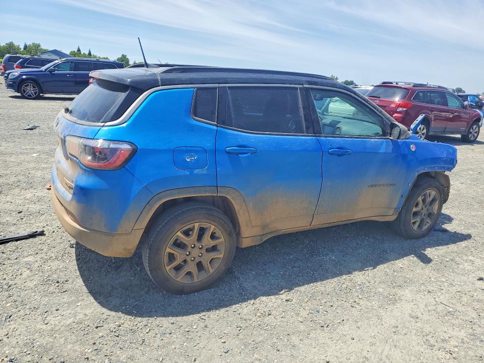 2017 Jeep Compass VIN 3C4NJDDB3HT646251 COPART salvage auction — FRONT END, Ca - Salvage Certificate, sold $2,650 on 2026-07-02 (photo 3)